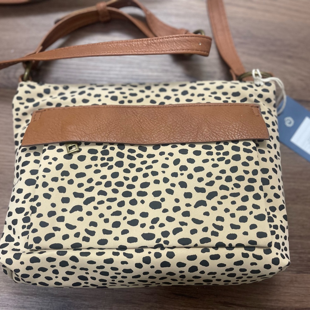 Universal thread crossbody